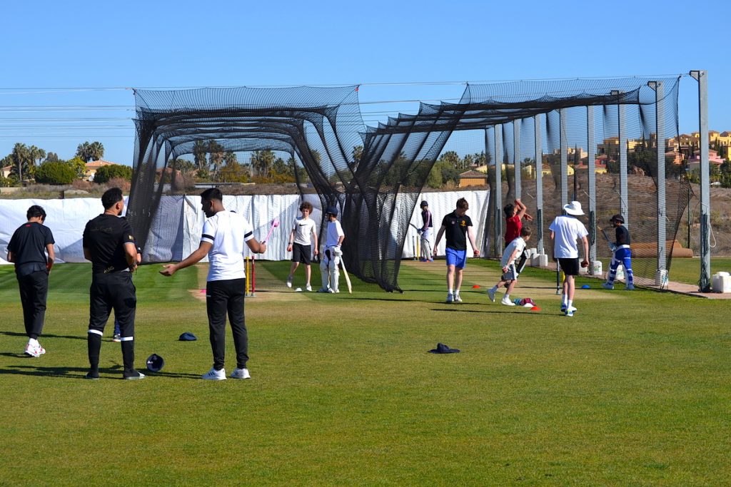 HAMPSTEAD CRICKET CLUB U'13 NET PRACTICE AT THE CRICKET ACADEMY