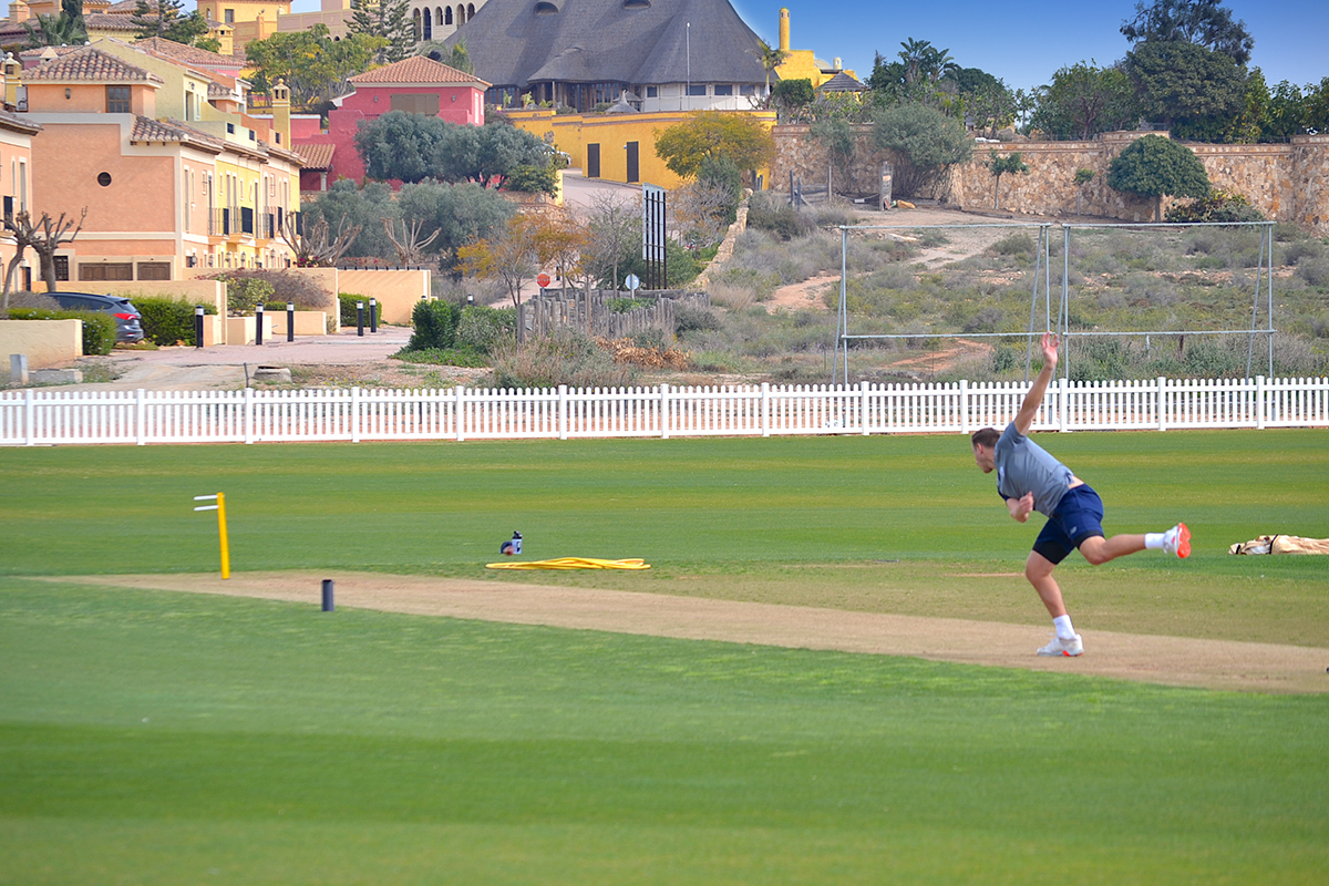 El campo de críquet acreditado por ICC de Desert Springs