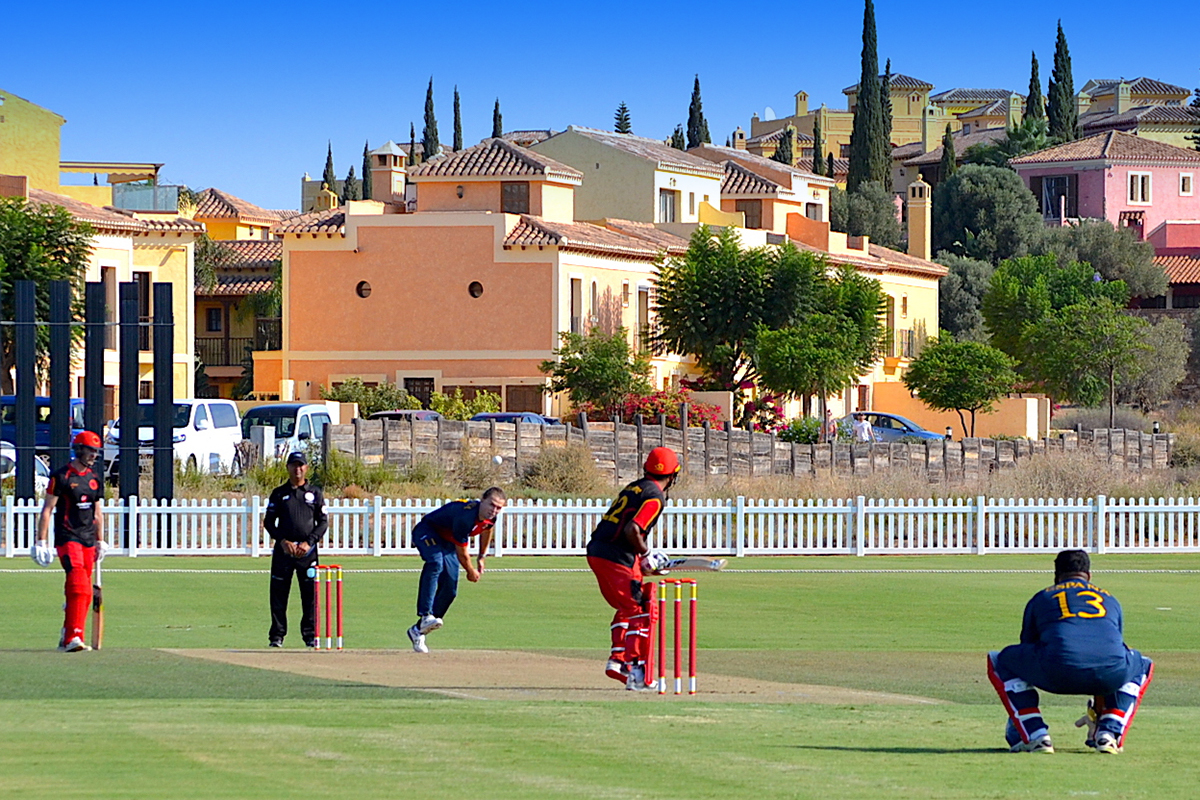 El Desert Springs Cricket Ground, que será utilizado por el Primrose Hill & Aston Rowant Críquet Club durante su campo de entrenamiento