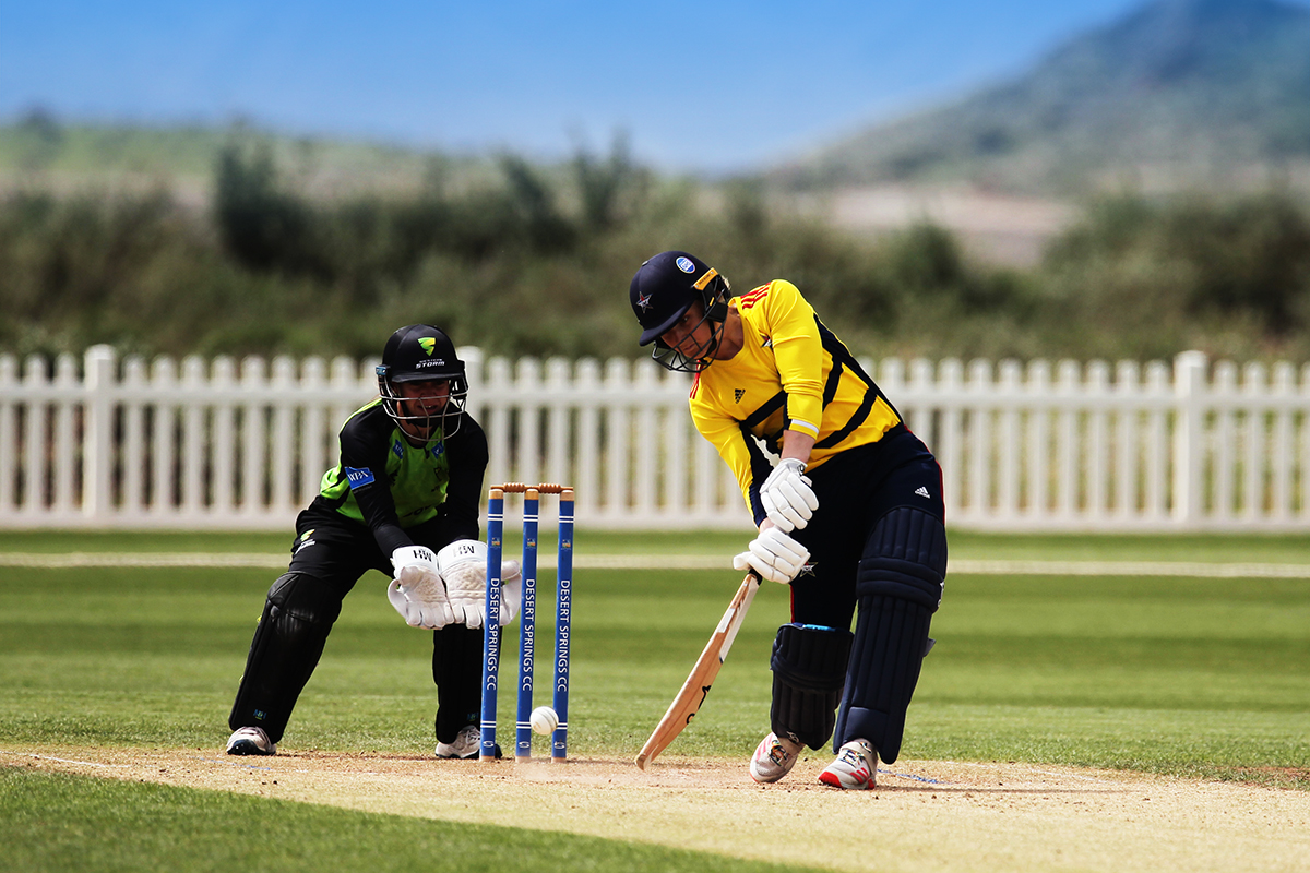 South East Stars CC v's Western Storm CC en Campo de Críquet acreditado por el ICC en Desert Springs